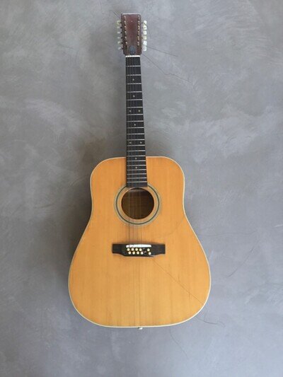 Made in Romania Reghin Classical Acoustic Guitar 1990's-Needs re stringing.