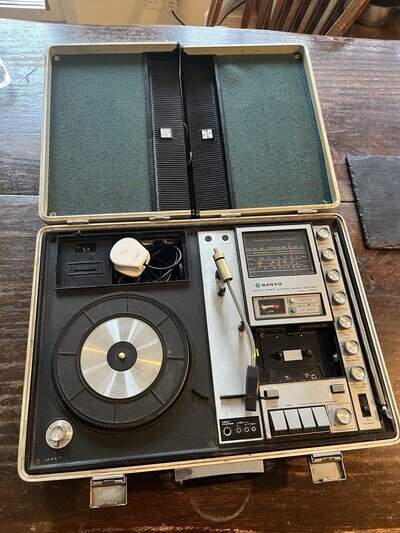 Sanyo G-2615H Music Center with Phono Tape Deck and Radio Solid State Briefcase