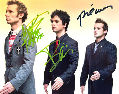 GREEN DAY Band Signed x3 (Billie Joe, Tré, Mike) 8x10 Authentic Autograph w/COA