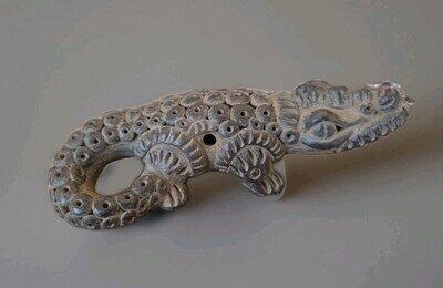 Vtg Effigy Figural Crocodile Alligator Clay Ocarina Flute Whistle Costa Rica 7"