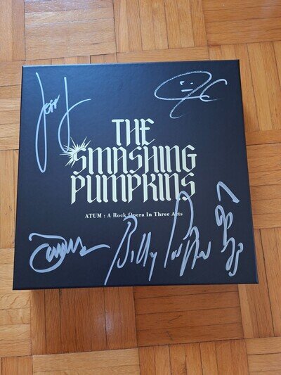 The Smashing Pumpkins Signed Atum Vinyl Box Set 4 Milky Grey LP Numbered 5 x 7"