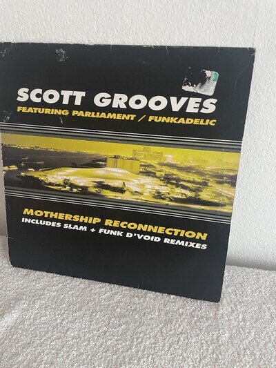 Scott Grooves Featuring Parliament / Funkadelic - Mothership Reconnection (12")