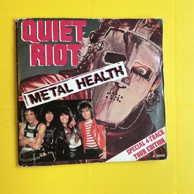 QUIET RIOT METAL HEALTH EPIC/PASHA RECORDS UK 2x7" VINYL SINGLES in P/G/SLEEVE