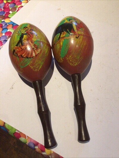 Maracas Spanish Vintage