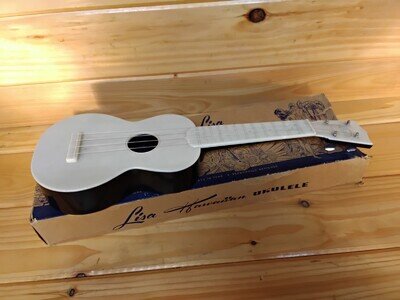 Vintage Lisa Hawaiian Ukulele