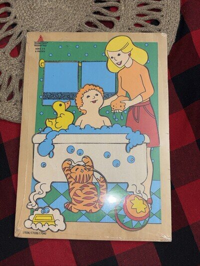 Kindercare Wooden Toys Ages 2-8. 8 Pieces. Vintage Toy. Bathtime. Puzzle.