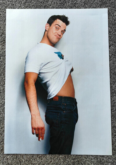 Robbie Williams - Magazine Picture / Mini-Poster - London 2000 - RARE
