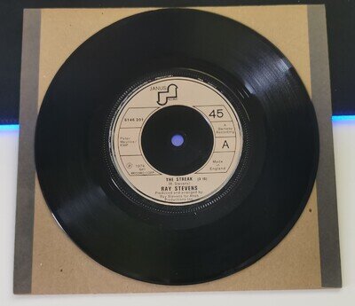 6146 201 - Ray Stevens - The Streak & You've Got The Music Inside 7" Single