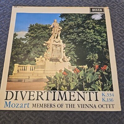 Mozart Divertimenti K.334 K.136 12 Vinyl Record LP Decca Stereo 1961