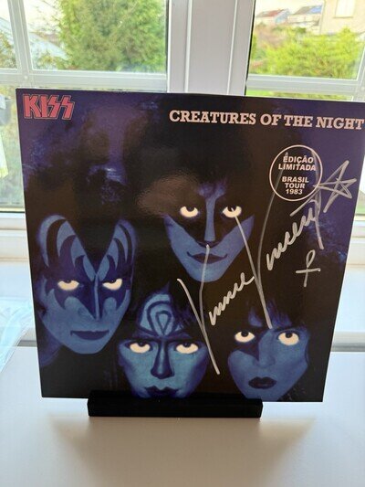 VINNIE VINCENT SIGNED KISS CREATURES OF THE NIGHT ALBUM AUTOGRAPH X2 NEW