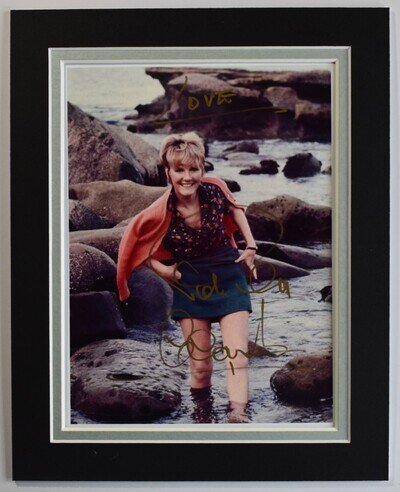 Petula Clark Signed Autograph 10x8 photo display Music Downtown Singer COA