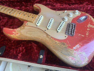 Fender Stratocaster relic customshop limited edition