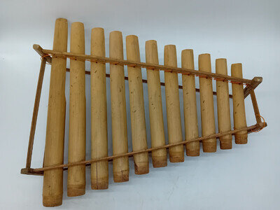 WOODEN BAMBOO XYLOPHONE 55cm x 50cm x 10cm Unbranded - No sticks - SPLIT BAMBOO