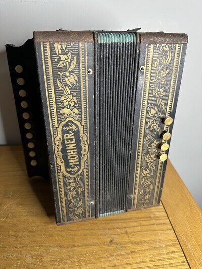 Hohner Marca Registrada Accordion