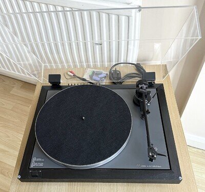 Linn Axis Turntable Tonearm and Cartridge Phono And Power Leads