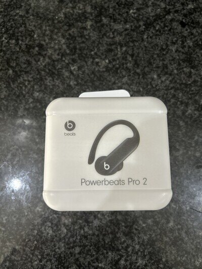 Beats by Dr. Dre Powerbeats Pro 2 In-Ear Headphones Black Excellent condition
