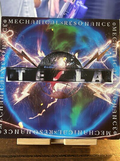 Tesla. Mechanical Resonance. Vinyl Album. Excellent condition. Geffen 924 120-1