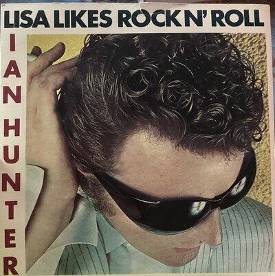 Ian Hunter Lisa likes rock n’ roll UK 7 inch Single The Clash