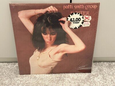 PATTI SMITH GROUP - EASTER - UK 1ST LP (1978) W/LYRIC INSERT EX ***IN SHRINK***