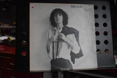 PATTI SMITH GROUP collectable vinyl album