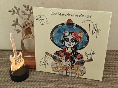 The Mavericks En Espanol 2LP Vinyl Record LP - SIGNED / AUTOGRAPHED - BRAND NEW