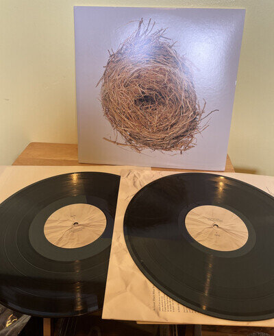Wilco ‎– A Ghost Is Born Label: Rhino Vinyl ‎– 76492-1 2 × Vinyl, LP, Album