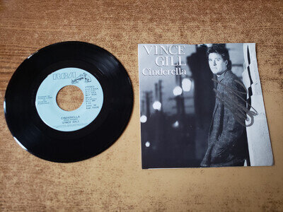 AUTOGRAPHED 1987 VG++ Vince Gill Cinderella SLEEVE DESIGNED WITH ONE SEAM ONLY45