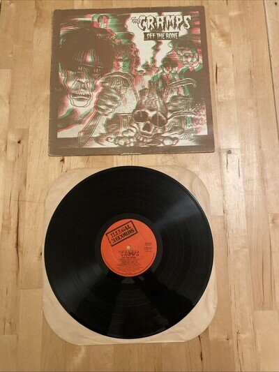 The Cramps Off the Bone Illegal Records ILP 012 Vinyl Record (3D Cover) VG/VG