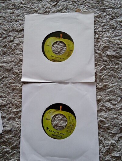 BADFINGER - NO MATTER WHAT & DAY AFTER DAY 7" VINYL SINGLES