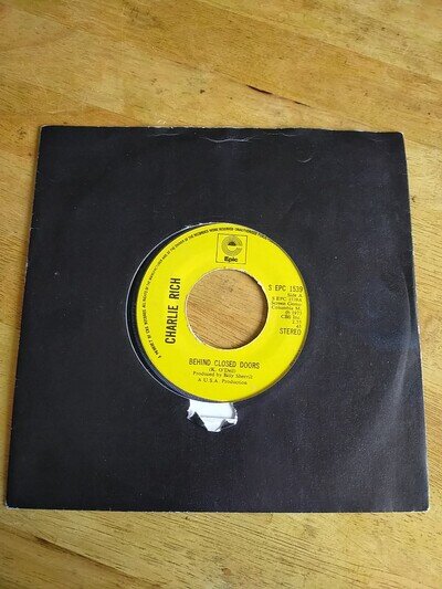 Charlie Rich 7" Single Epic S EPC 1539 Behind Closed Doors