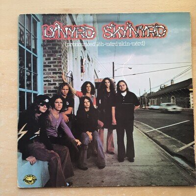 LYNYRD SKYNYRD - PRONOUNCED LEH-NERD SKIN-NERD - UK LP - 1974 - MCG 3502 - VG+