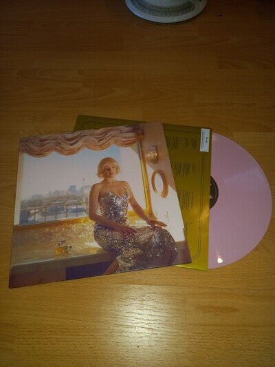 GWENNO - Utopia - Vinyl (dusky pink vinyl LP + MP3 download code)
