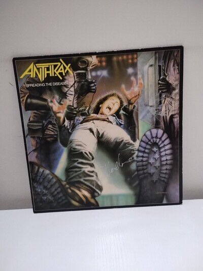 Anthrax Spreading the Disease MFN62 Vinyl LP 1985. OIS With Signatures