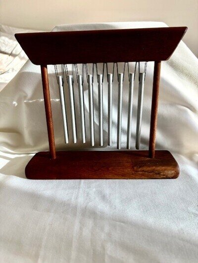 Vintage JW STANNARD Tranquility Chime (18) Two Rows ON TEAK WOOD BASE