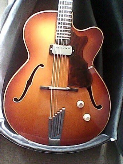 REDUCED OPEN TO OFFERS HOFNER SENATOR S E1 MODEL 5124/05