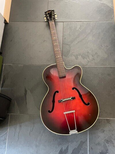 Höfner jazz guitar / percussion guitar from the 50s