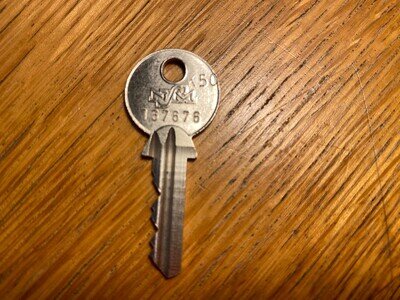 NSM JUKEBOX KEY NO 167676 SEE LAST TWO PHOTOS FOR LIST OF MACHINES IT FITS