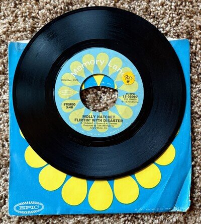 Molly Hatchet - Flirtin With Disaster / Dreams I'll Never See - 7" Vinyl Single