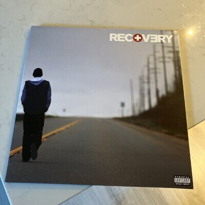 Recovery by Eminem (Record, 2010)