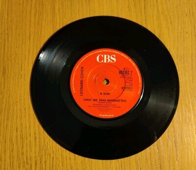 Leonard Cohen First We Take Manhattan 7" 651352