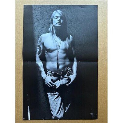 GUNS N ROSES AXL ROSE - PIN-UP POSTER original Q centre poster so it is folded