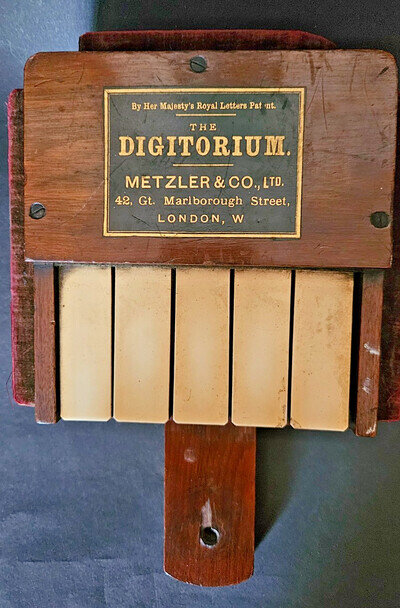 Antique Digitorium 1860-80 'Dumb Piano' finger exercising device