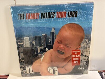 The Family Values Tour (1999) 2x LP Vinyl - cover bent crease see pic