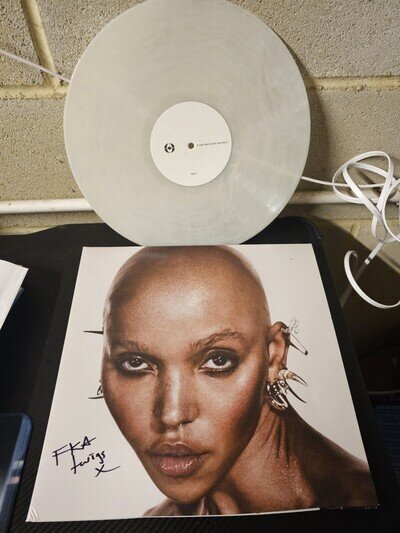 ‼️✅ FKA Twigs Eusexua Milky Clear Vinyl & Exclusive Signed Print brand new