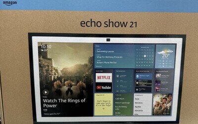 Amazon Alexa Echo Show 21 - smart display with built-in Fire TV 21"