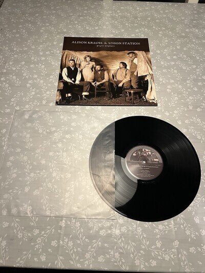 ALISON KRAUSS & UNISON STATION - PAPER AIRPLANE -EXCELLENT