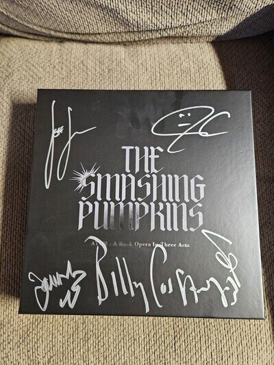 Smashing Pumpkins ATUM 4LP 5x7” Box Set SIGNED BY ALL 4 MEMBERS! NEVER PLAYED!