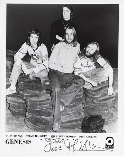GENESIS -PHIL COLLINS- Beckett BAS Signed/Autograph/Auto 8x10 Music Promo Photo