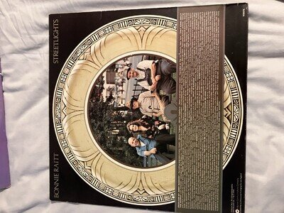 Bonnie Raitt Streetlights Lp. Original In Vgc