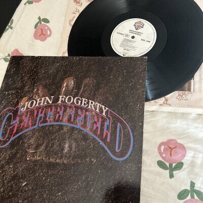 John Fogerty - Centerfield ( 1985 UK LP) 925 203-1